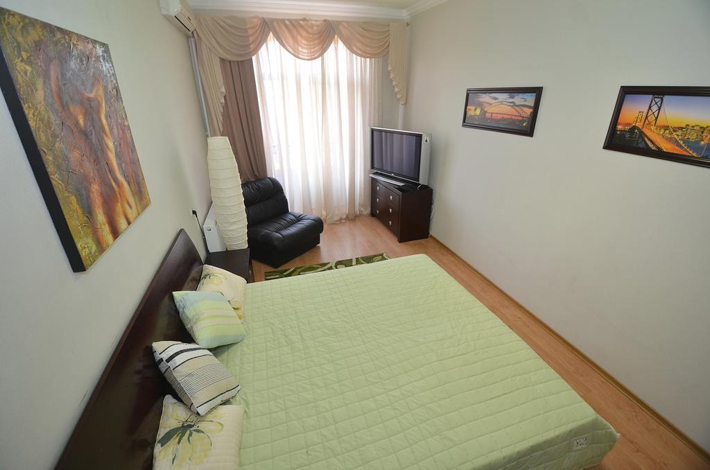 Apartments In The City Center On Sobornaya Street Mykolajiv Kamer foto
